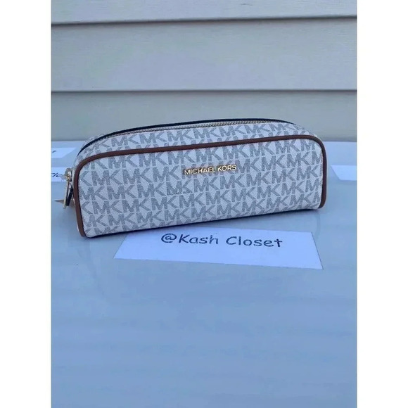 Michael Kors Giftables Pencil case Makeup Case Vanilla - Picture 1 of 7